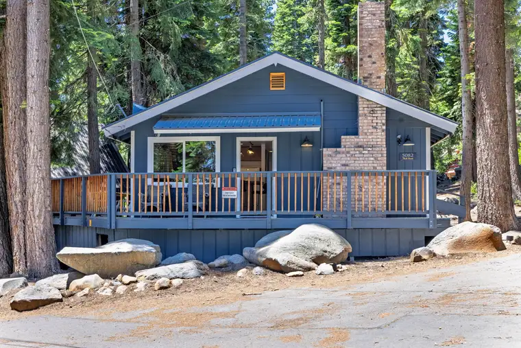 Tahoe Lake & Mountain Retreat, a vacation rental in Carnelian Bay, Lake Tahoe