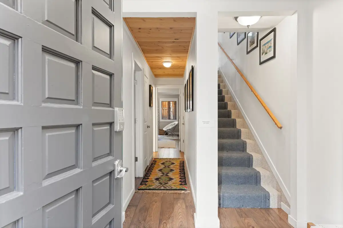 Entrance way, Serenity Bungalow