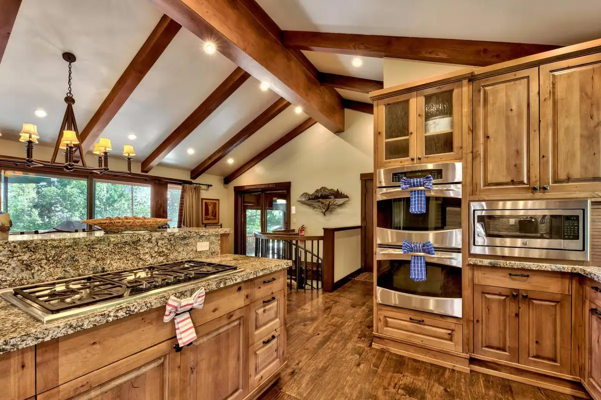 Kitchen with gas cooktop and double wall ovens, Mammoth Haven Retreat