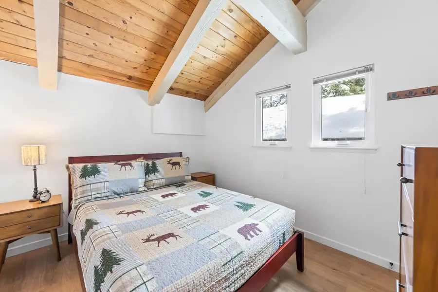 Bedroom #3, Mountaintop Retreat