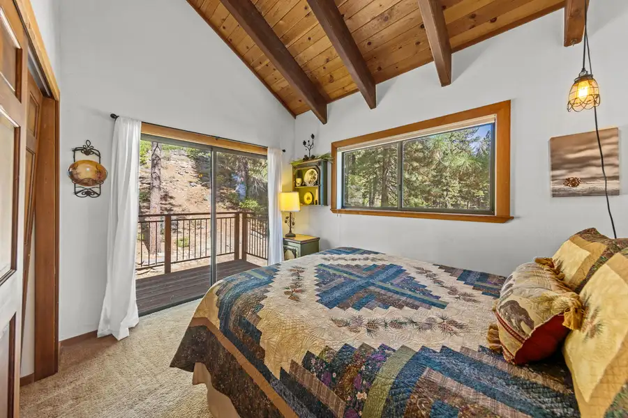 3rd floor 3rd bedroom, Rustic Ridge Retreat