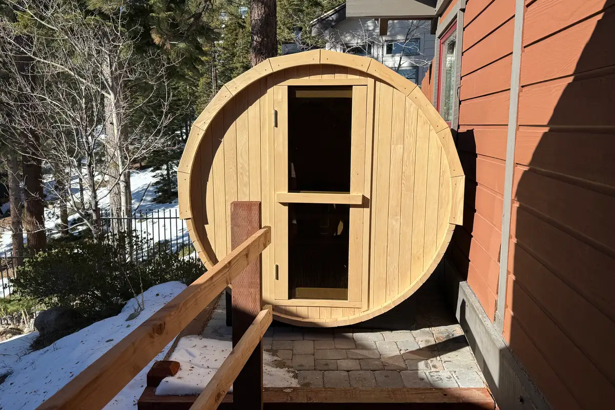 Dry Sauna, Lakeview Oasis