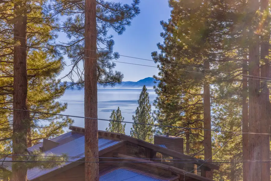 Lake views, 90s Tahoe Time Capsule